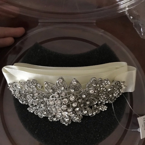 NEW Crystal Ivory Bridal Belt main image 4
